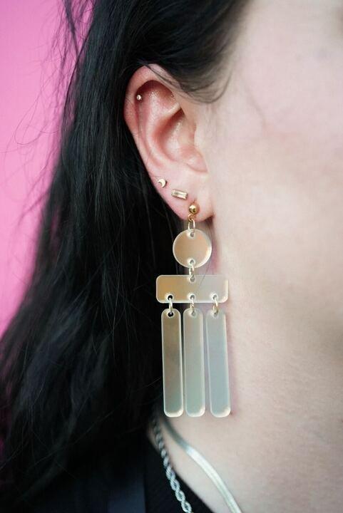 Frosted Alba Earrings