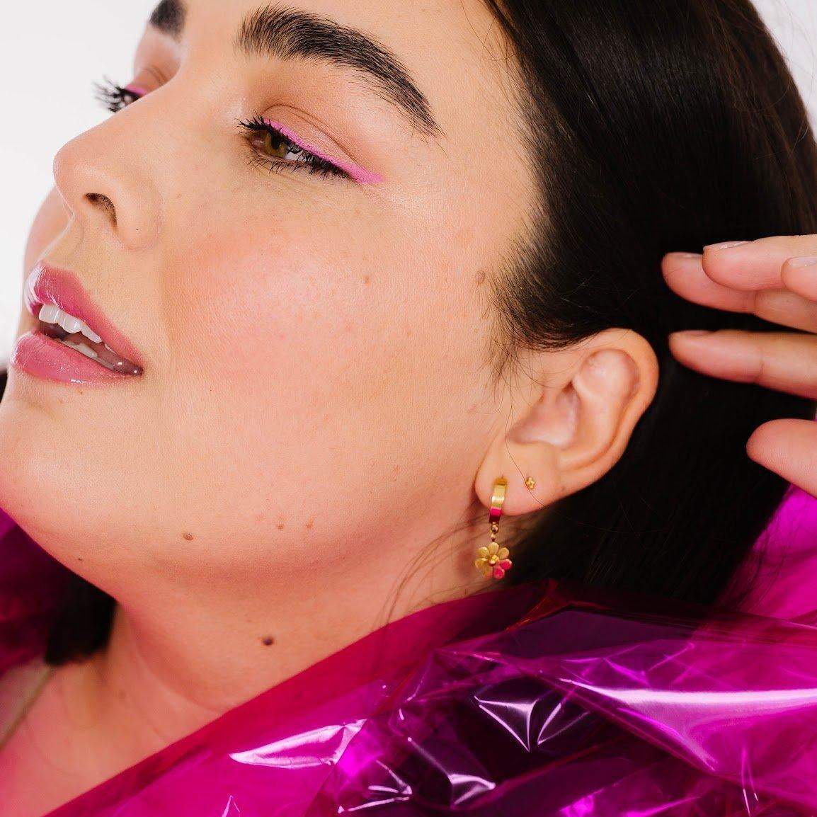 Atomic Love Flat Back Stud