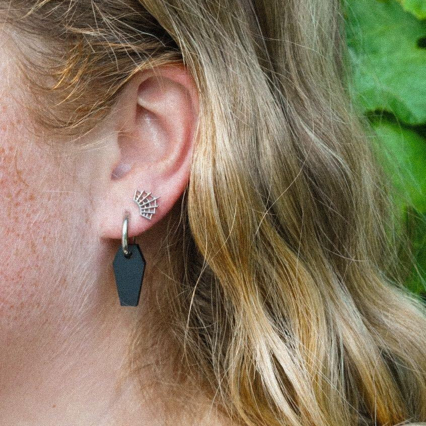 Spiderweb Flat Back Stud